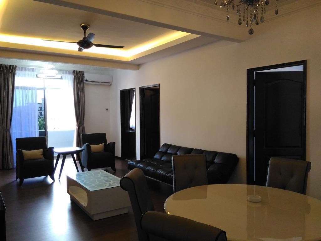 Midcity Service Suite Malacca Eksteriør bilde